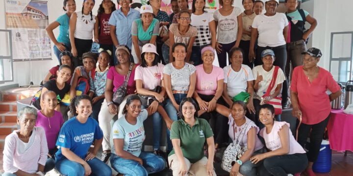 Mamporal y Petare: Mujeres emprendedoras formándose para el éxito