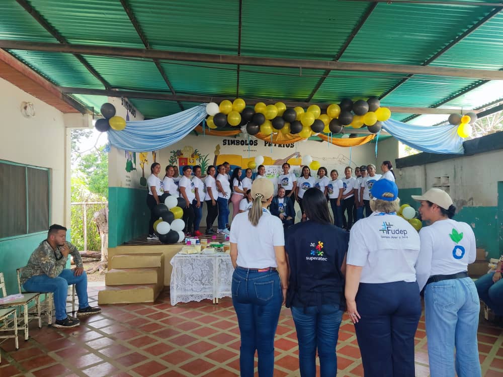 Consultoría Profesional en Formación de Mujeres de Guárico y Zulia en el Desarrollo del Plan de Negocios para Fortalecer la Cadena de Valor.