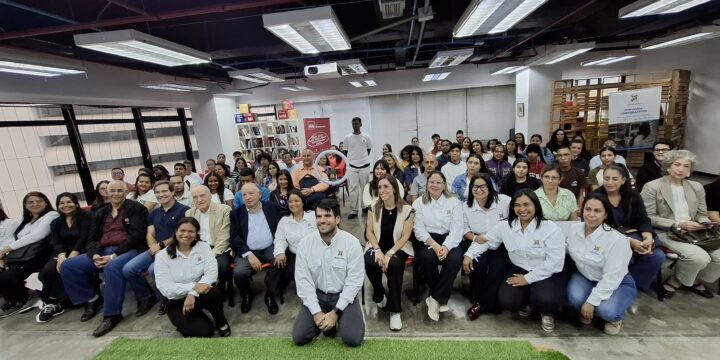 “Tu Futuro es Hoy”: Superatec Celebra el Talento y la Perseverancia en su Encuentro con la Red de Egresados
