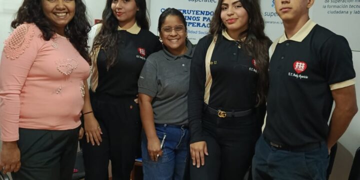 Visita de seguimiento que valida el crecimiento de los pasantes del Colegio Fe y Alegría “Andy Aparicio” en Superatec.