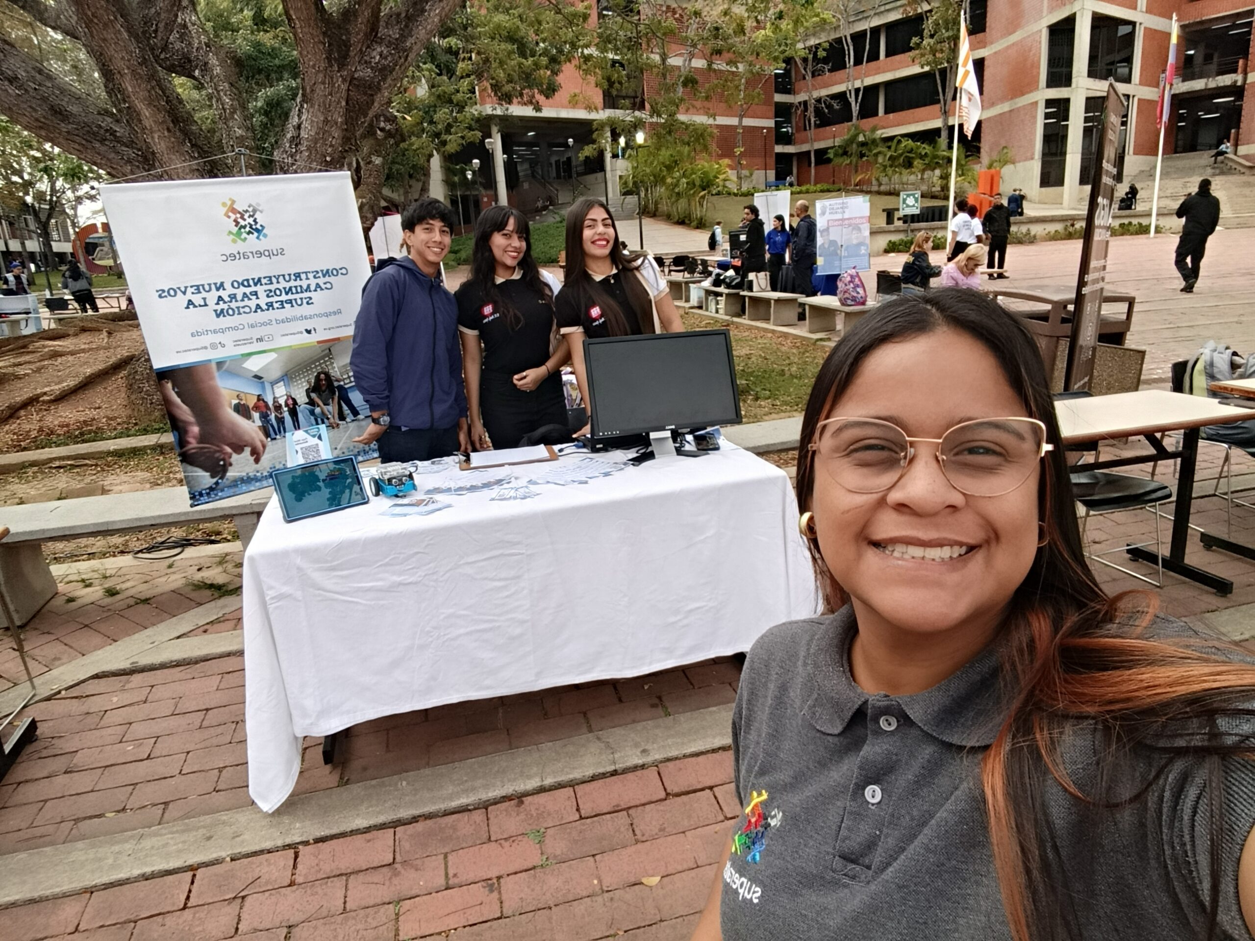 Superatec impulsa el compromiso cívico en la Feria de Impacto Social de la Universidad Metropolitana