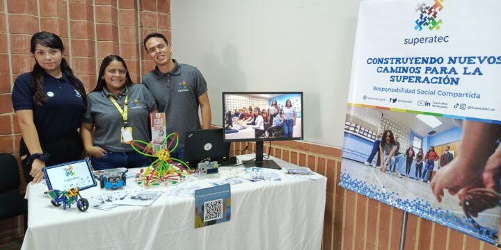 Superatec conecta con el talento joven en la 9na Feria de Empleo y Pasantías de la UNIMET