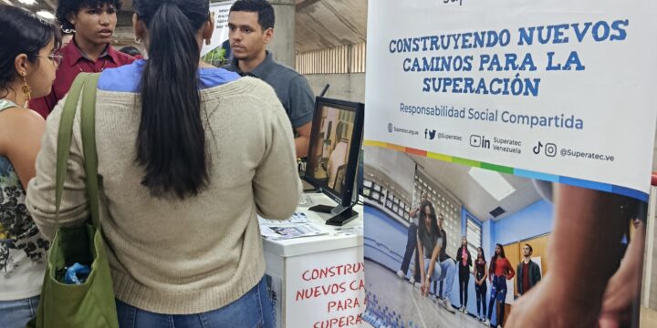 Superatec impulsa la empleabilidad juvenil en la Feria de Empleo y Pasantías de la UCV