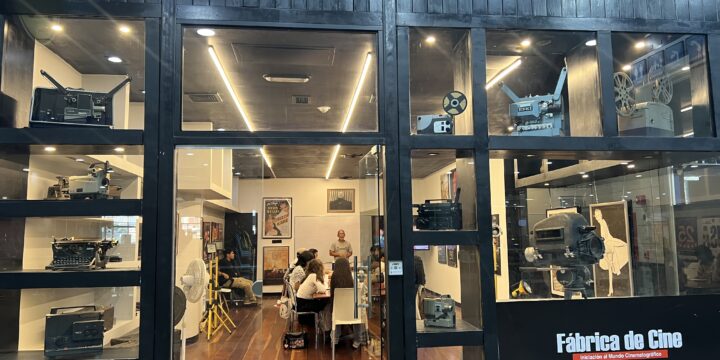 Superatec y Fábrica de Cine otorgan 12 becas de formación audiovisual a egresados