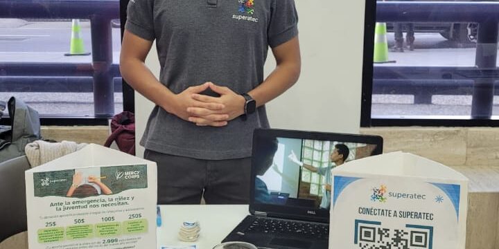 Superatec fomenta la inserción laboral de jóvenes y adultos en la Feria de Empleo Co-Labora